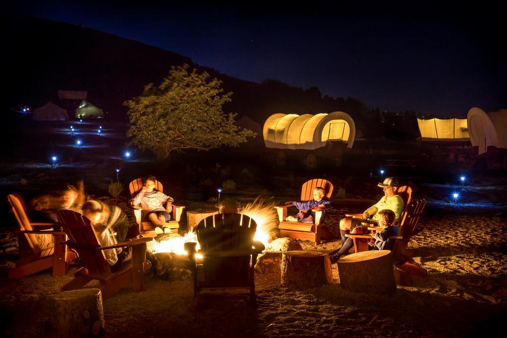 Conestoga Ranch Glamping Resort Garden City Chambre photo